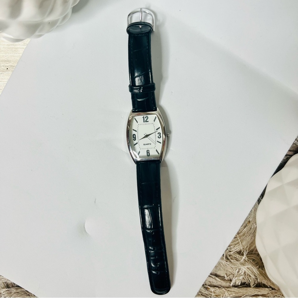 Classic Watch - image 1